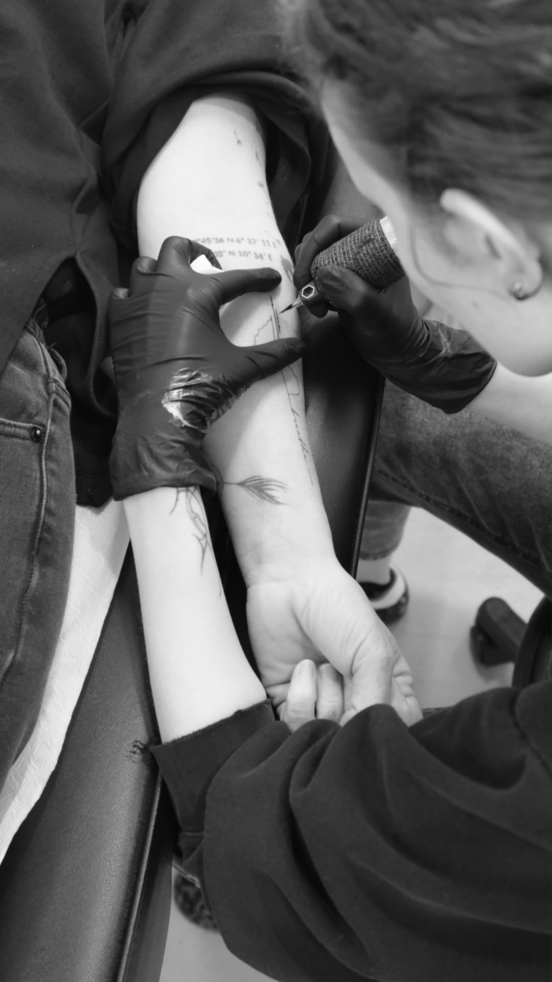 Fineline und Micro Realism Tattoos von Mariah